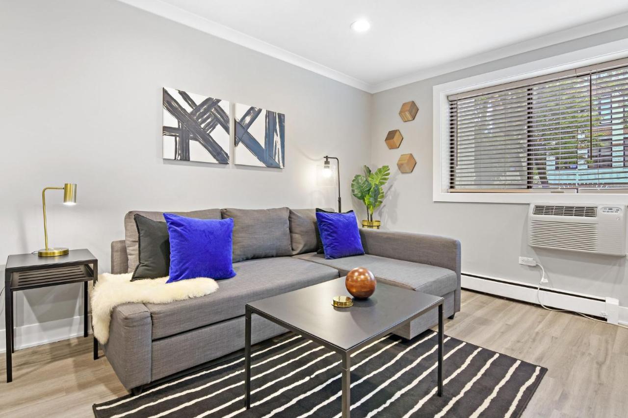 شيكاغو Sophisticated Studio Apartment With Modern Kitchen - Oakdale Od2 Rep المظهر الخارجي الصورة